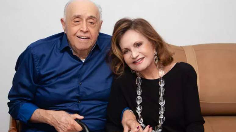 Mauro Mendon&ccedil;a e Rosamaria Murtinho