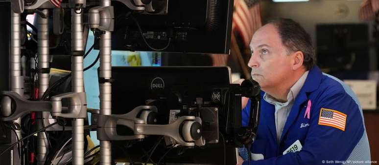 Bolsas de valores dos EUA t&ecirc;m &iacute;ndice mais baixo desde a pandemia da covid-19