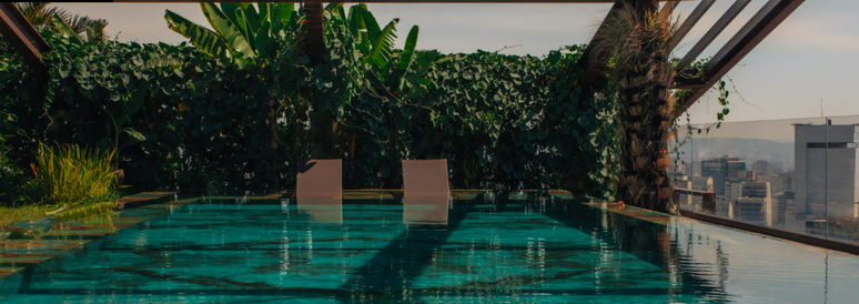 Piscina da Penthouse Suite do Rosewood São Paulo 