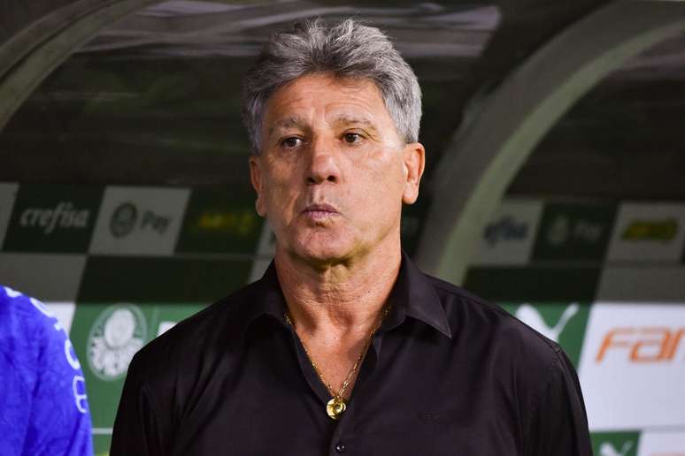 Renato Ga&uacute;cho volta ao Fluminense