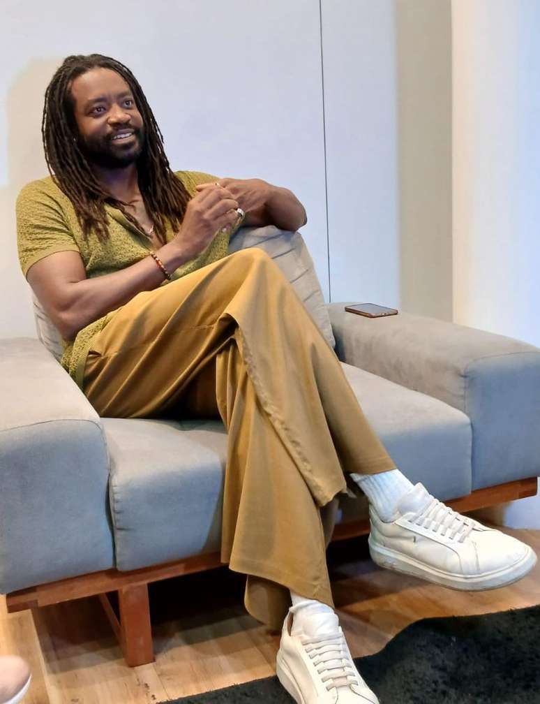 O ator Fabr&iacute;cio Boliveira est&aacute; no ar em Volta por Cima -