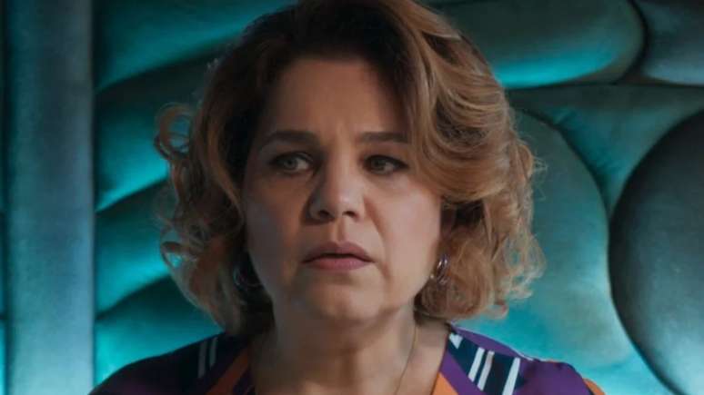 Violeta (Isabel Teixeira) em 'Volta por Cima'