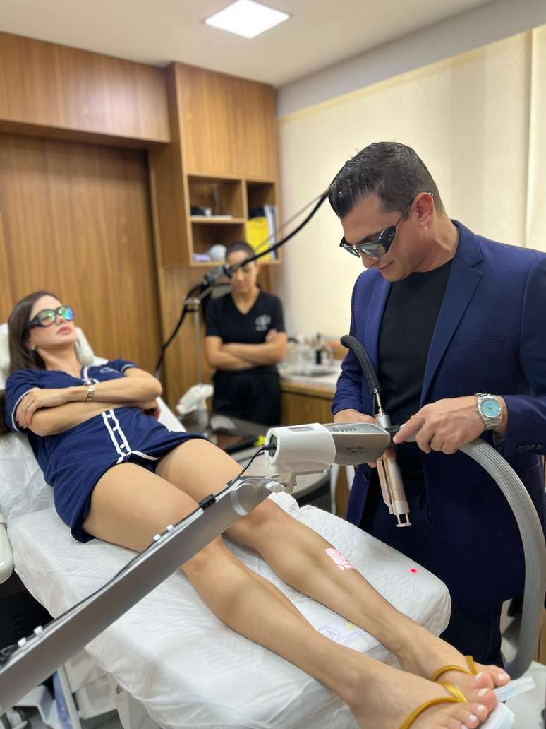 Biah Rodrigues fez um tratamento com o Dr. Gustavo Marcatto 