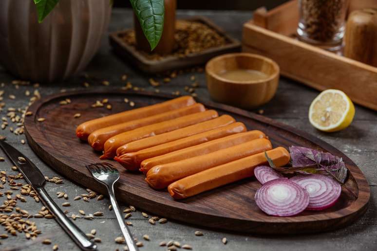Entenda se a salsicha tem proteína