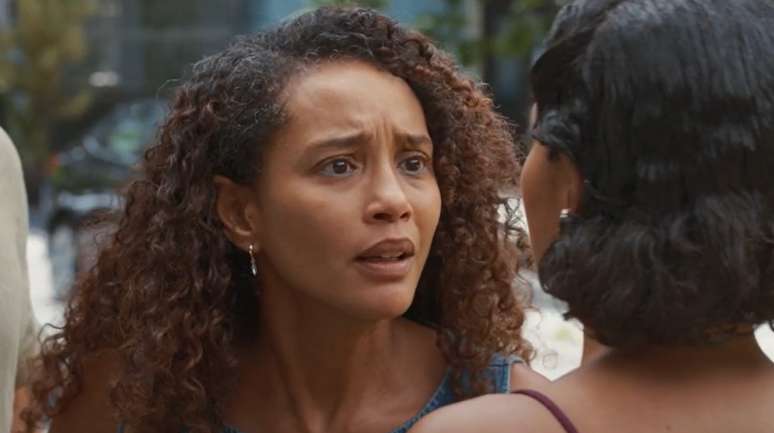 Boa e tonta: a protagonista de 'Vale Tudo' mostra uma ingenuidade materna pouco crível no Brasil de hoje