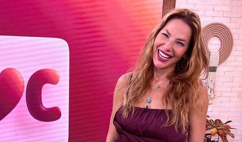 Antes e depois de Luiza Zveiter: repórter do 'Mais Você' abre o jogo sobre bariátrica após pesar 136 kg. 'Tenho cicatrizes, estrias, celulite'.