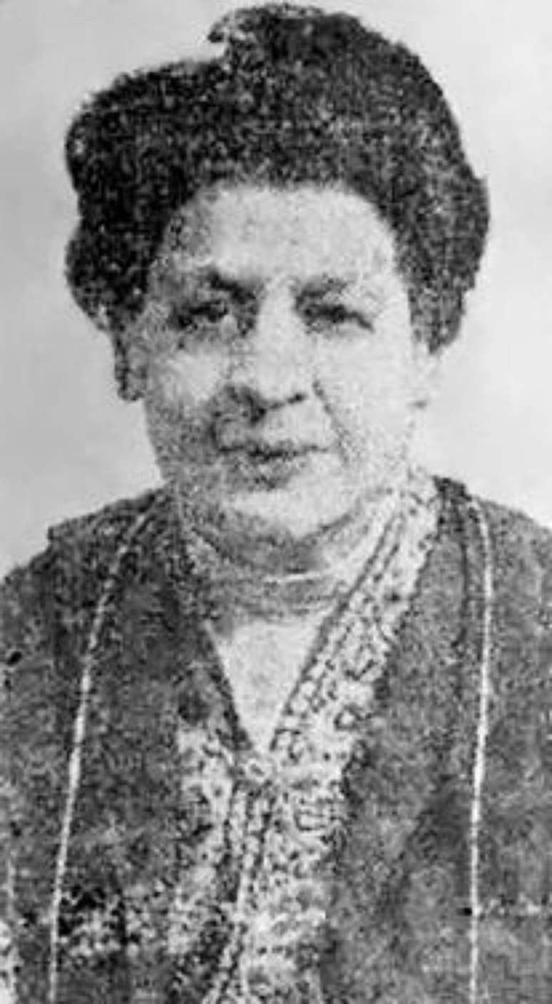 Eufr&aacute;sia, em foto publicada em obitu&aacute;rios de jornais da &eacute;poca, autoria desconhecida