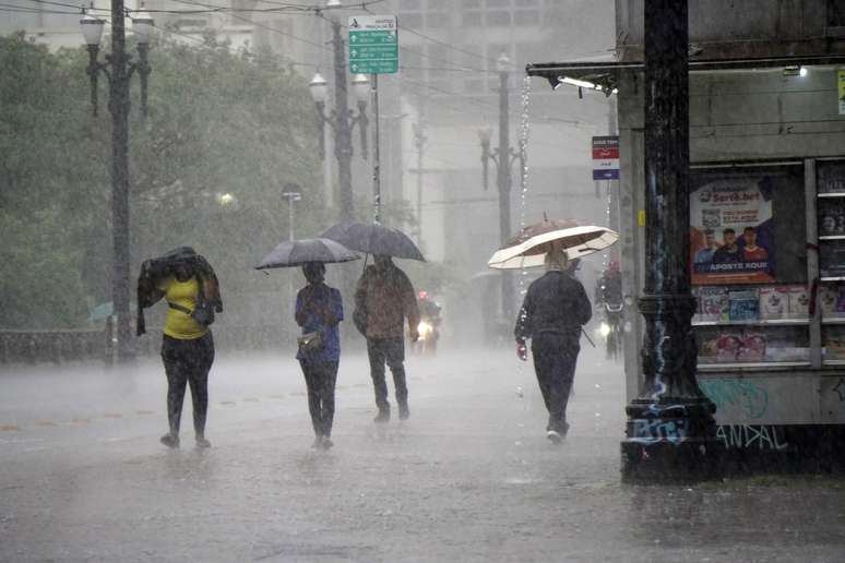 Chuva intensa atingiu São Paulo nesta quinta-feira, 10