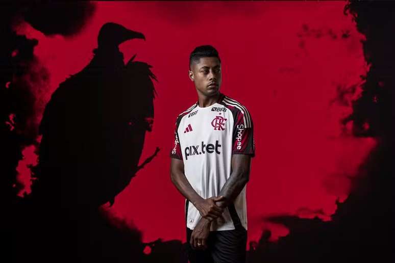 Flamengo lan&ccedil;a novo uniforme para a temporada 2025 &mdash;