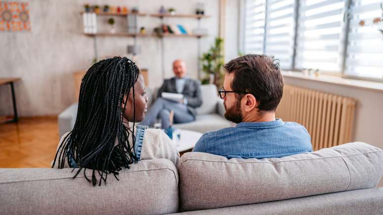 Terapeuta convida os pais a revisitarem a própria infância