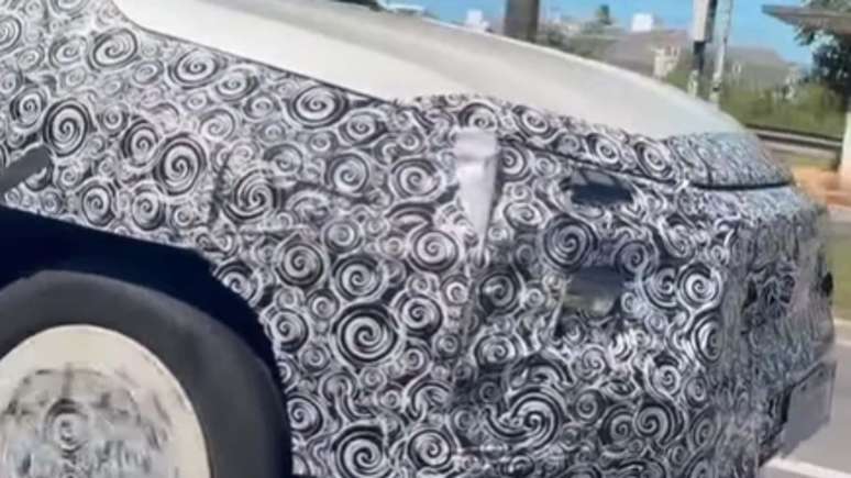 Novo Fiat Toro 2026 flagrado em testes