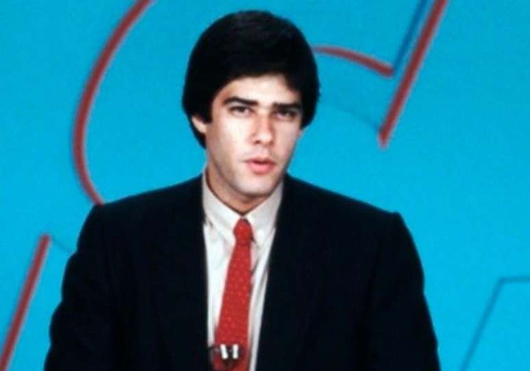 O jornalista em seu começo na Globo, na década de 1980, no telejornal local 'SPTV'