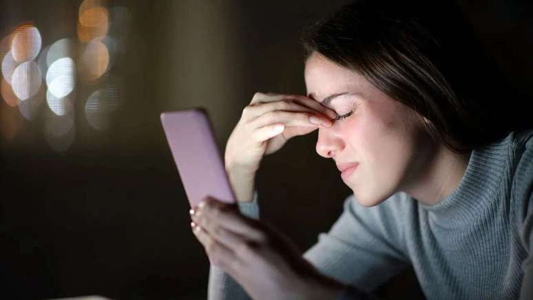 Entenda os prejuízos da hiperconectividade para a saúde mental