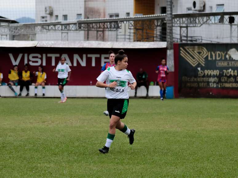 Coritiba Femino em ação. 