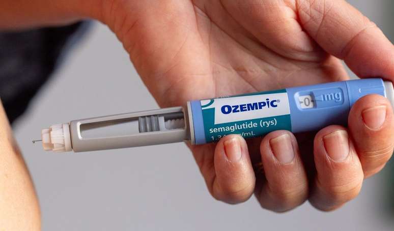 Ozempic faz mal para a pele? Médica revela TUDO o que não te contam sobre os riscos do uso do remédio emagrecedor.