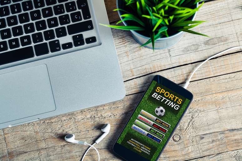 Tire suas dúvidas sobre o app da Multibet e como apostar pelo celular na casa