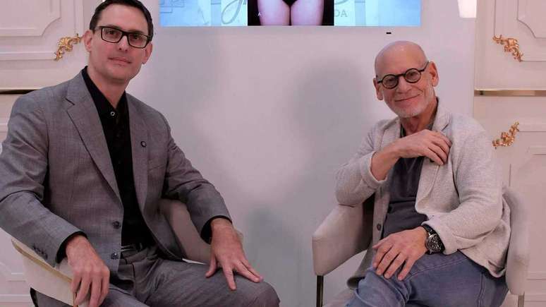 Face rejuvenation: Steven Cohen visits the Brazilian doctor
