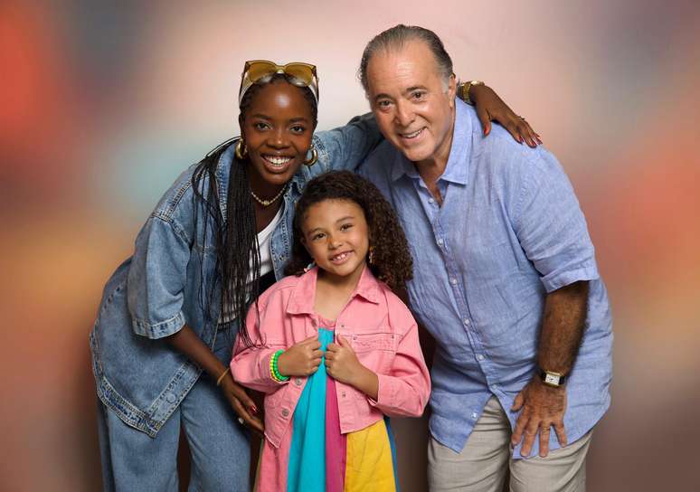 Clara Moneke, Elis Cabral e Tony Ramos