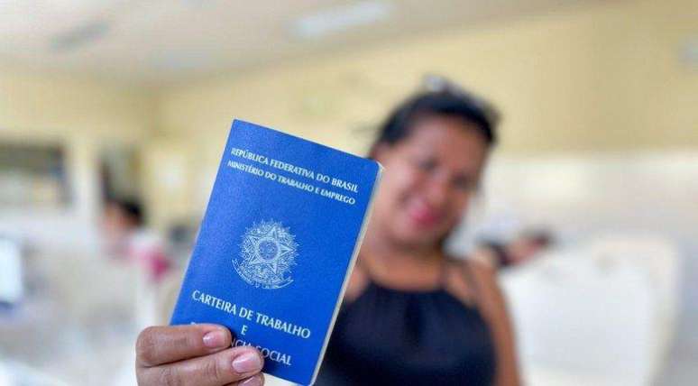 Famílias que têm um aumento de renda após algum membro conseguir um emprego passaram a contar com a regra de proteção do Bolsa Família