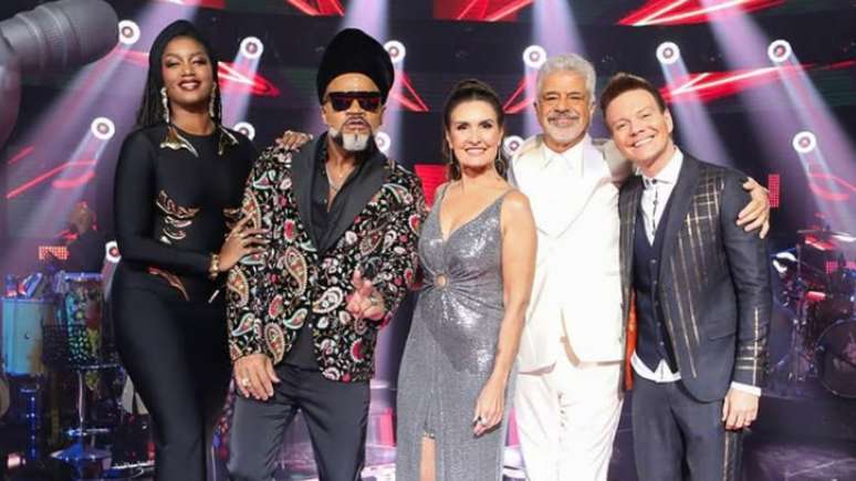 The Voice no SBT: primeiro cantor é escolhido para o time de jurados; saiba quem