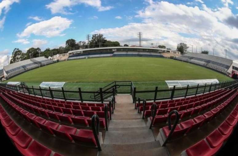Estádio Cícero de Souza Marques, em Bragança Paulista –