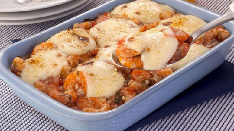 Camarão gratinado com requeijão – Foto: André Fortes