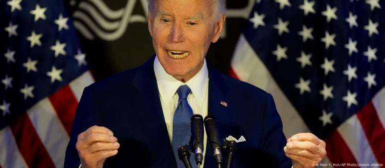 Biden disse que Trump "desferiu um golpe" contra a Previdência Social