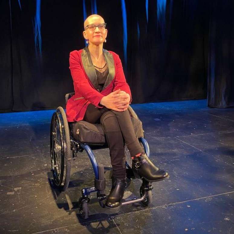 'Não é assim que eu quero viver por mais 10, 20 ou 30 anos', diz April Hubbard