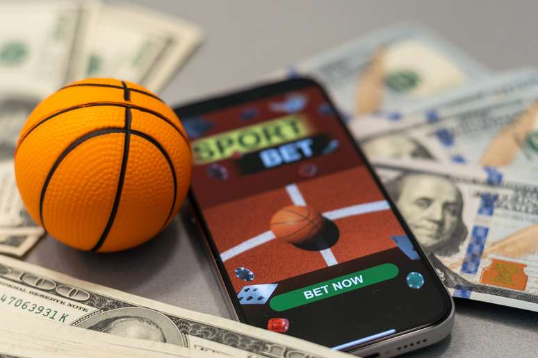 Saiba como apostar com o Novibet app pelo celular