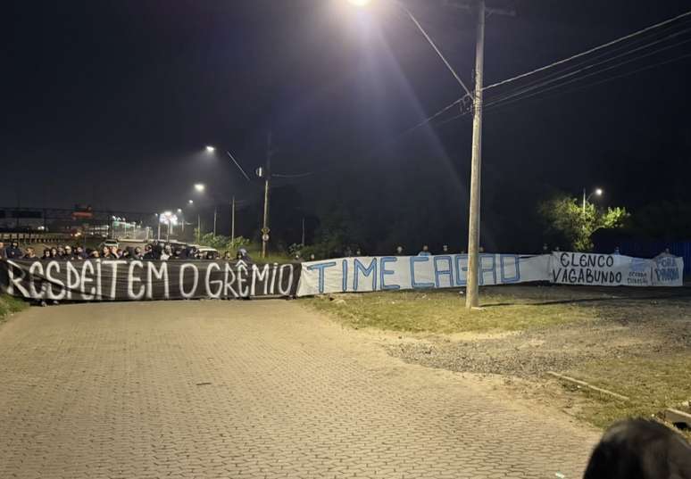 Protesto da torcida do Gr&ecirc;mio. 