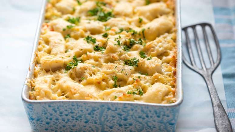 Bacalhoada prática no forno – Foto: Shutterstock