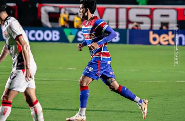 Divulgação - Legenda: Vitória derrota o Fortaleza e deixa o Z4