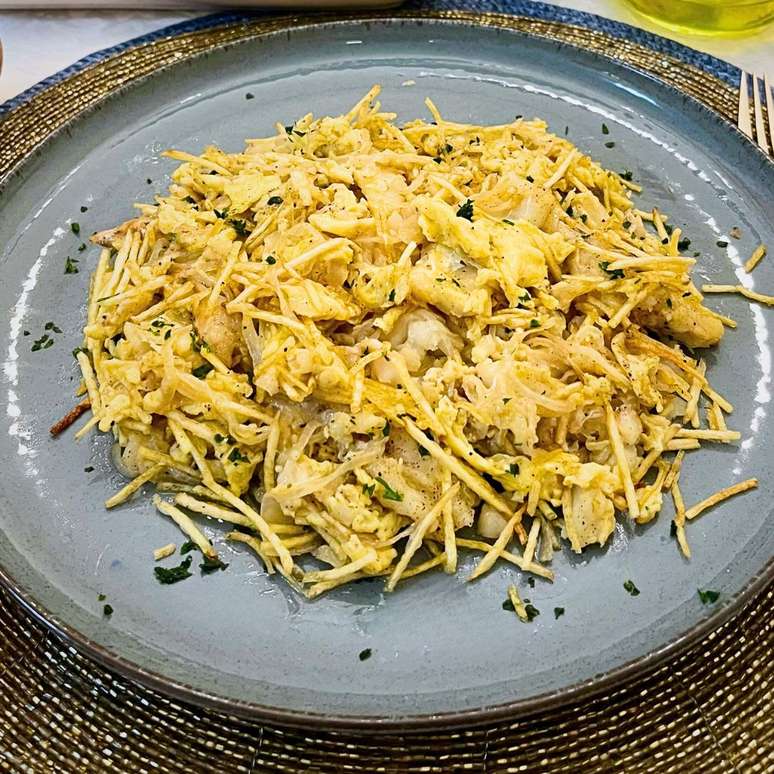 BACALHAU À BRÁS