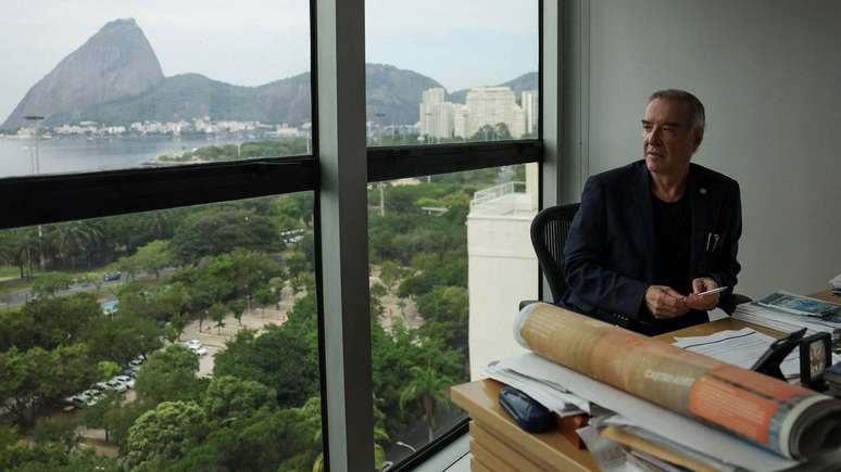 Eike em seu escritório no Rio: 'supercana' foi recebida com desconfiança pelo setor