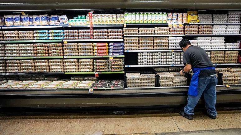 Um estudo concluiu que pessoas que consomem ovos costumam ingerir cerca de duas vezes mais colina do que as demais