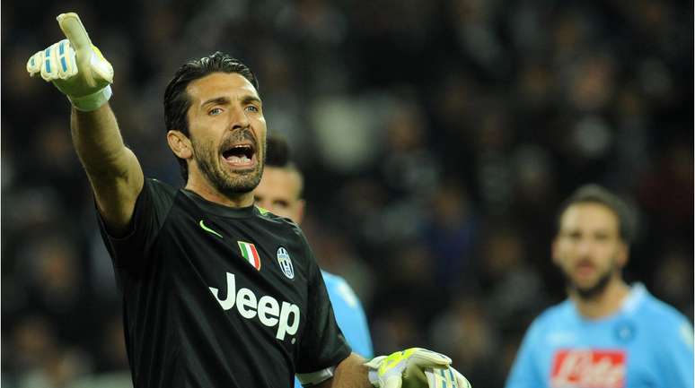 Buffon, goleiro multicampe&atilde;o pela It&aacute;lia