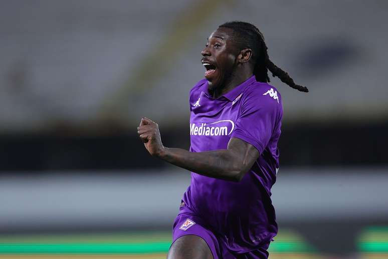 Moise Kean comemorando o empate da Viola. 