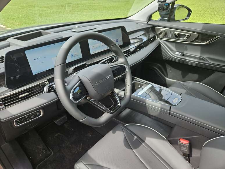Omoda E5