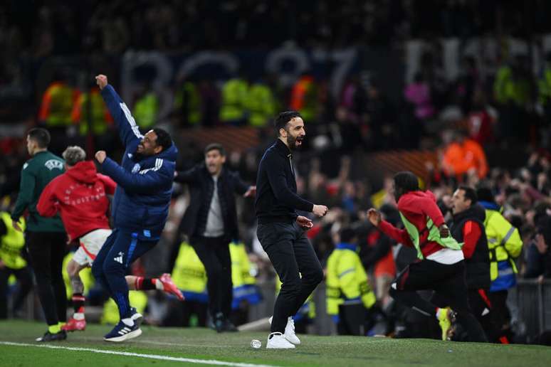 Ruben Amorim celebra classificação do United sobre o Lyon –