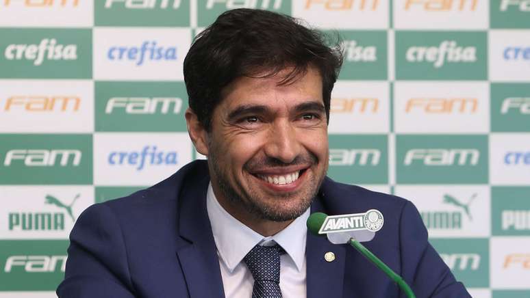 Abel Ferreira em sua apresentação no Palmeiras, em outubro de 2020