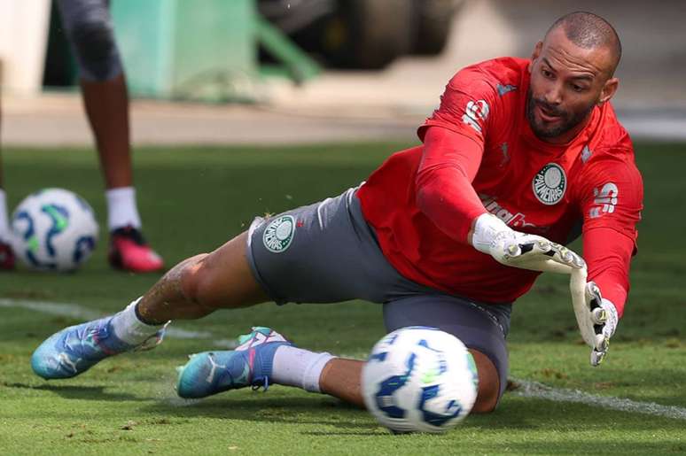 Weverton deve ser titular contra o Fortaleza neste domingo – Cesar Greco/Palmeiras