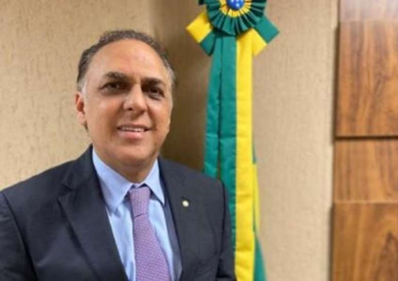 Desembargador Marcelo Lima Buhatem publicou mensagens com teor político nas redes sociais