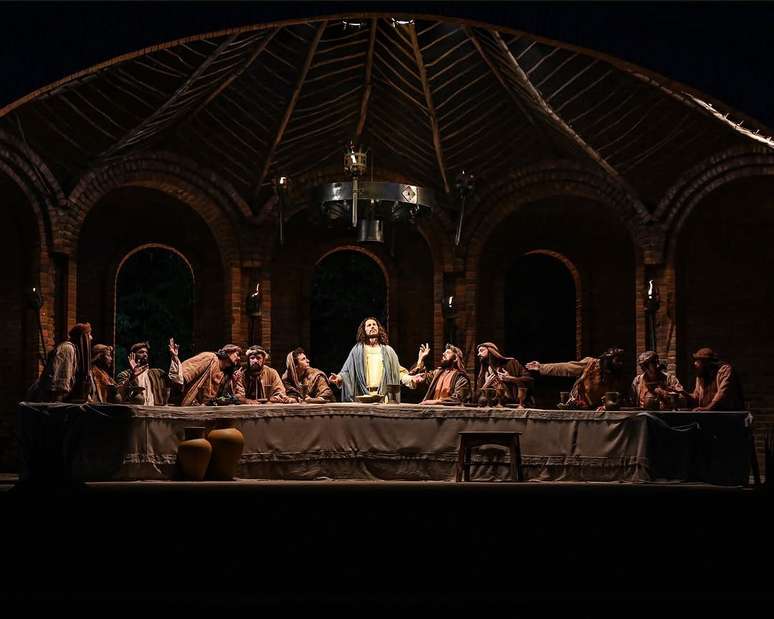 Na Última Ceia, Jesus anuncia que será traído. Da delação de Judas à crucificação, foram poucas horas.