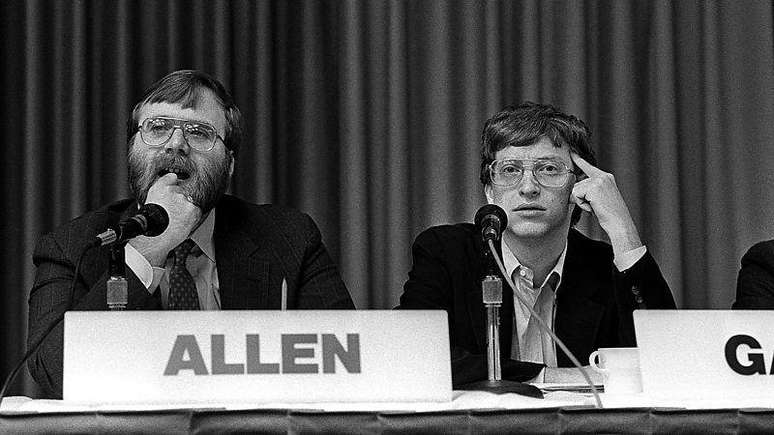 Paul Allen e Bill Gates se conheceram na escola em Seattle (EUA). Juntos, eles fundaram a Microsoft em 1975