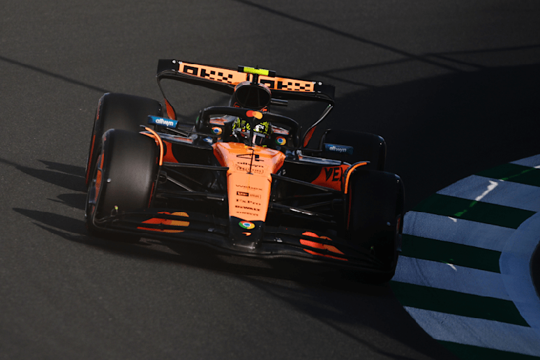 Lando Norris durante treino livre 3 em Jeddah 