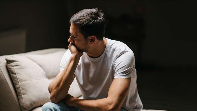 É possível transformar o estresse em uma fonte de resiliência, em vez de exaustão