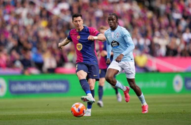 Getty Images - Legenda: Lewandowski se machucou na partida contra o Celta de Vigo