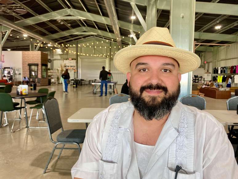 Alfonso Lopez, como muitos moradores de Bastrop, tem uma visão equilibrada sobre Musk, suas empresas e seu impacto na área local