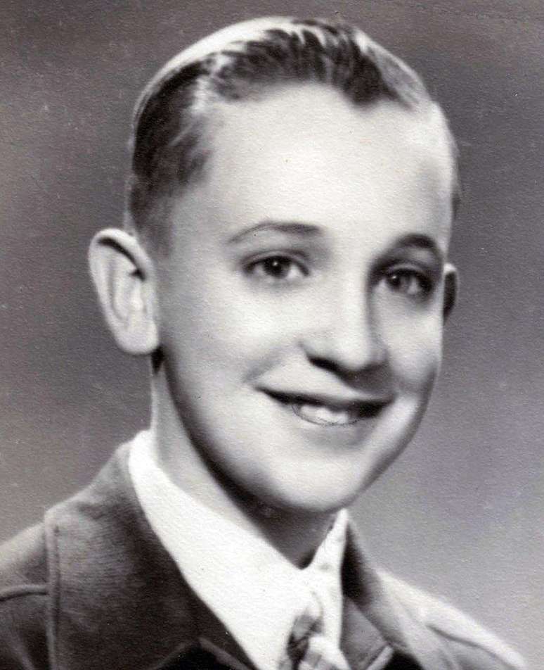 Jorge Mario Bergoglio na &eacute;poca em que era estudante em Buenos Aires na d&eacute;cada de 1940