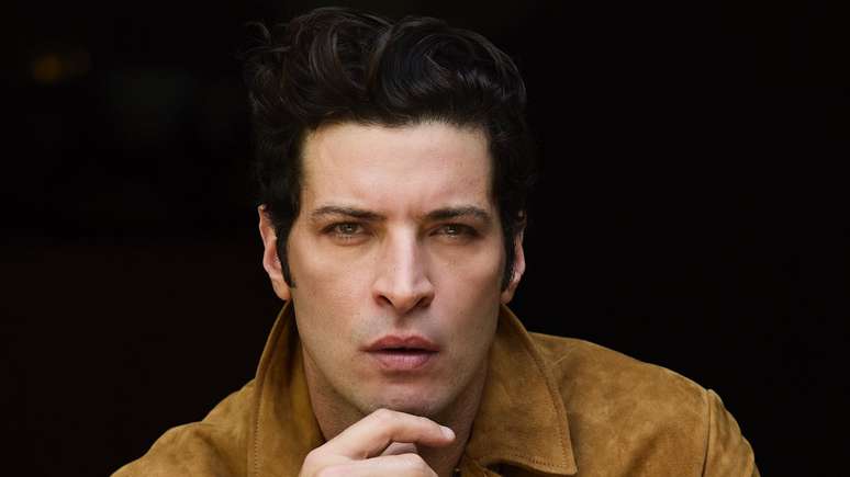 Leandro Lima assume personagem em Vale Tudo